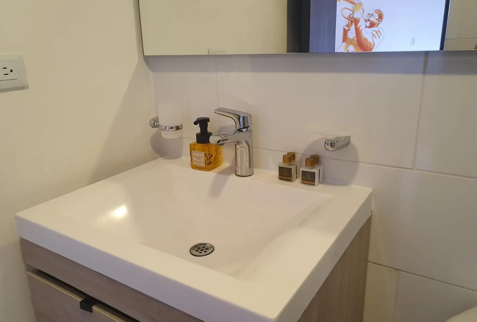 Cali Granada Comodo Y Central Apartamento Con Parqueo Lejlighed